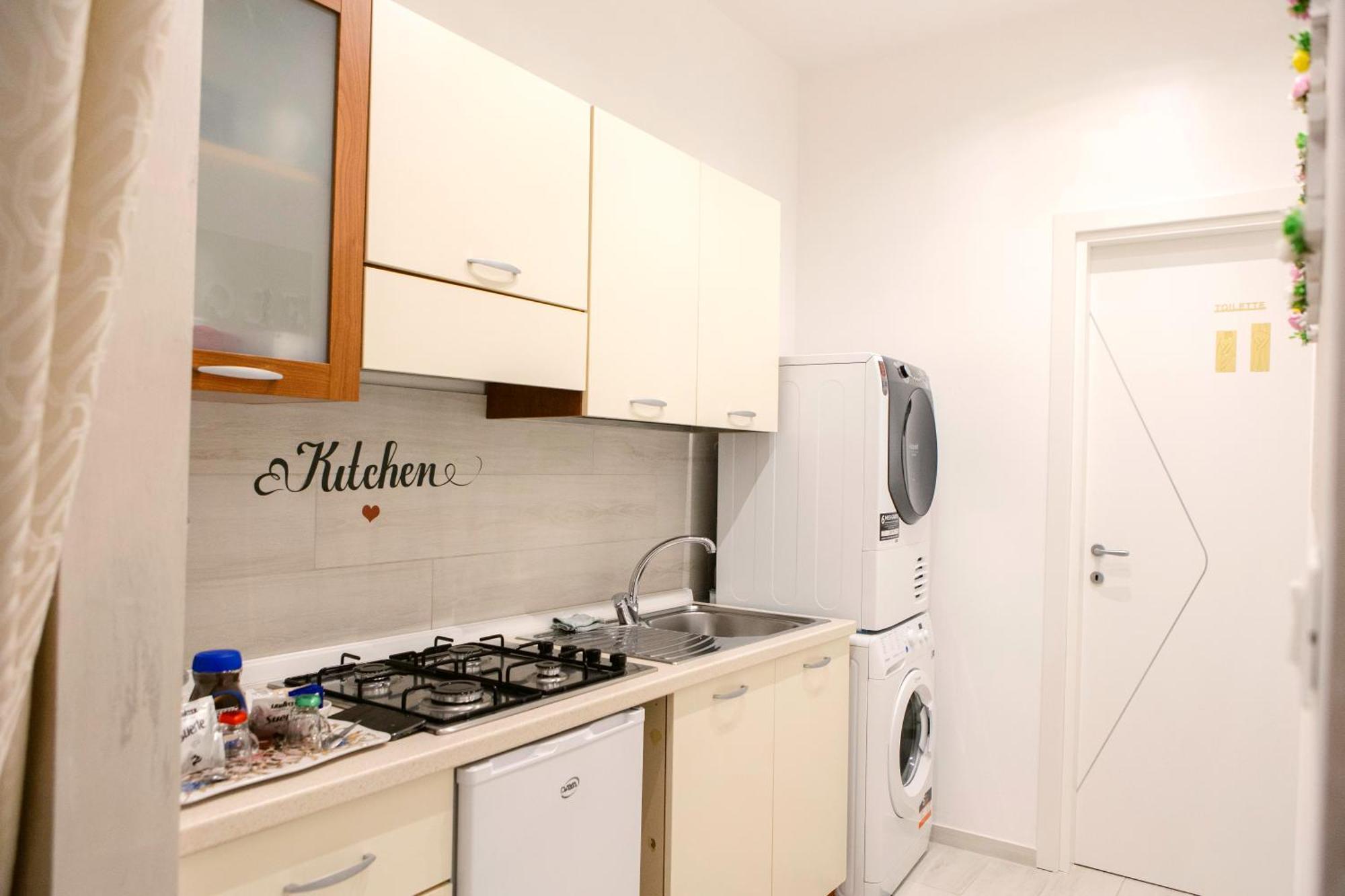 Flower'S House 24 - Central Apartment - Мольфетта Экстерьер фото